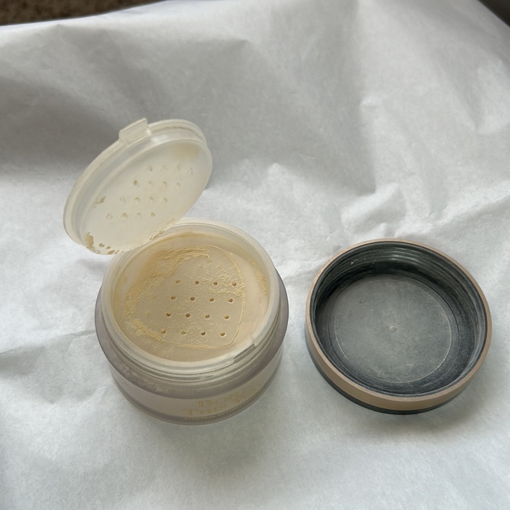 Too Faced Born This Way - Setting Powder - Picture 5 of 5